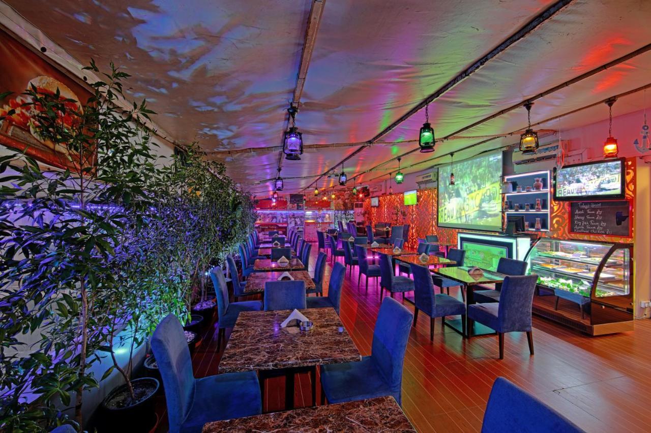 Manhattan Avenue Hotel Дубай Экстерьер фото