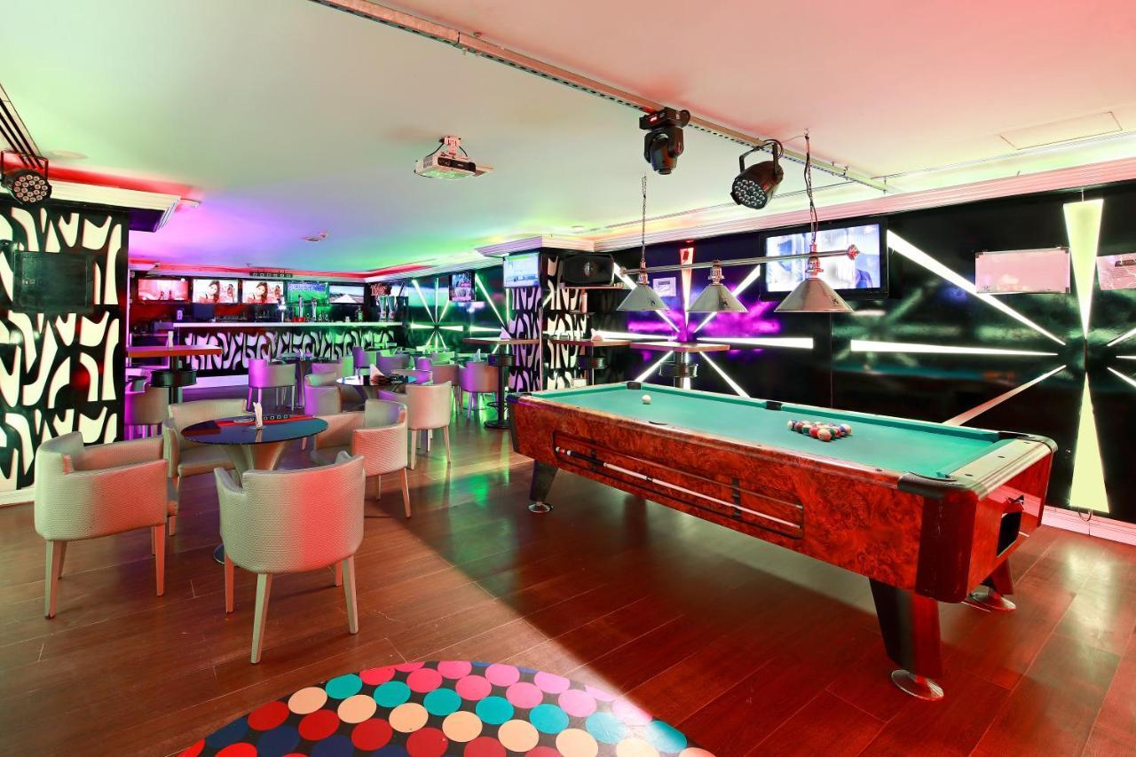 Manhattan Avenue Hotel Дубай Экстерьер фото
