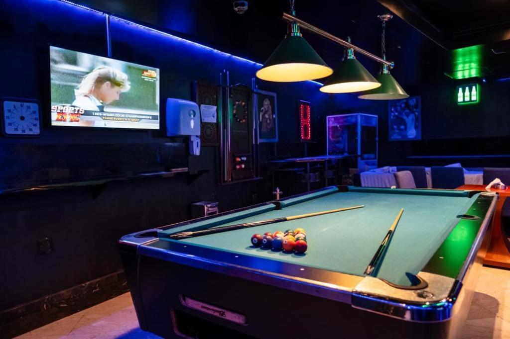 Manhattan Avenue Hotel Дубай Экстерьер фото